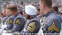 US Marines must allow Sikh recruits with beards, court rules
