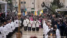يعينه بابا الفاتيكان كاردينالا.. من هو بطريرك القدس للاتين بيتسابالّا؟