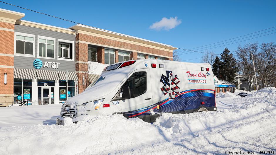 Dozens killed in US by Christmas Day winter storm