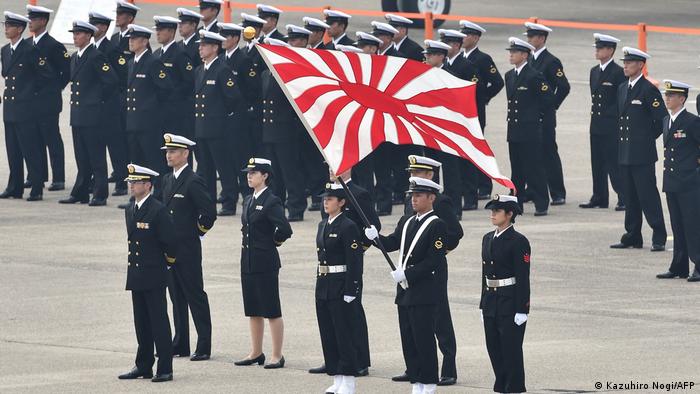 日本去年12月做出大幅度增加军费开支的决定