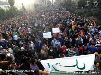 埃及人要求穆巴拉克下台的呼声日益高涨