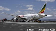 April 1, 2019 - Addis Ababa, Ethiopia - Ethiopian Airlines as the oldest airlines on the world always provides great services to their customers despite the airlines fatal accident on 10 March 2019, when the Boeing 737 MAX 8 aircraft crashed near the town of Bishoftu six minutes after takeoff, killing all 157 people aboard. Smilling flight attendants accompany every customers during flight from Suvarnabhumi Airport in Bangkok, Thailand to Addis Ababa Bole International Airport in the city of Addis Ababa, Ethiopia with Boeing 787 on March 30, 2019. Addis Ababa Ethiopia PUBLICATIONxINxGERxSUIxAUTxONLY - ZUMAn230 20190401_zaa_n230_657 Copyright: xMasxAgungxWilisx