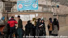 ONU insta a talibanes a revertir terribles restricciones impuestas a mujeres