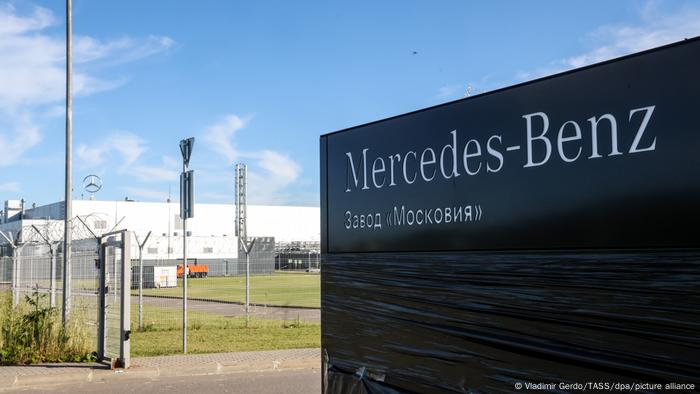 Russland | Fabrik von Mercedes Benz