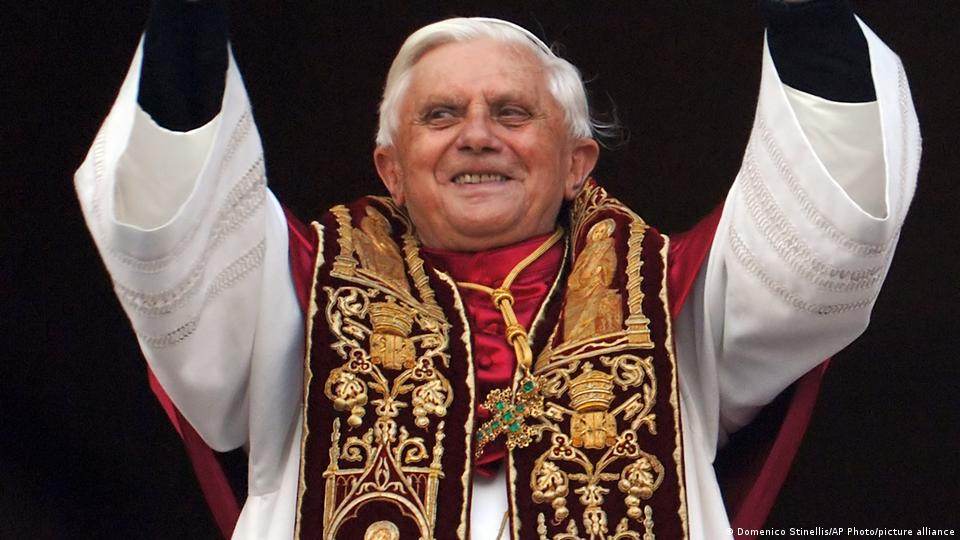 Benedict XVI shocked Catholic Church – DW –