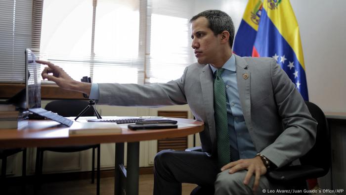 La jornada marcó el adiós del interinato de Juan Guaidó. Tres de los principales partidos opositores impulsaron su eliminación alegando que el gobierno interino dejó de ser útil en la búsqueda de un cambio político en Venezuela.