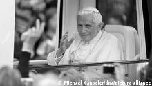 Politiker und Kirchenführer würdigen Papst Benedikt XVI.
