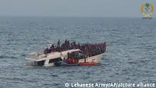 لبنان: إنقاذ أكثر من 200 مهاجر بعد غرق قارب قبالة سلعاتا 
