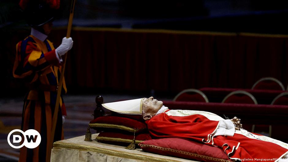 Abschied von Ex-Papst Benedikt XVI.