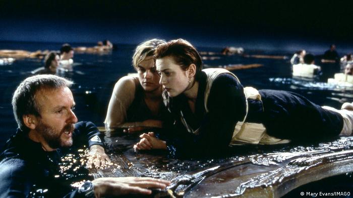 James Cameron encargó estudio científico sobre si Jack podría haber  sobrevivido en "Titanic" | ACTUALIDAD | DW | 02.01.2023