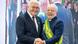 El presidente federal alemán Frank-Walter Steinmeier (izquierda) con el presidente brasileño Luis Inácio Lula da Silva tras su toma de posesión en el palacio presidencial de Brasilia. El presidente federal alemán Frank-Walter Steinmeier (izquierda) con el presidente brasileño Luis Inácio Lula da Silva tras su toma de posesión en el palacio presidencial de Brasilia.