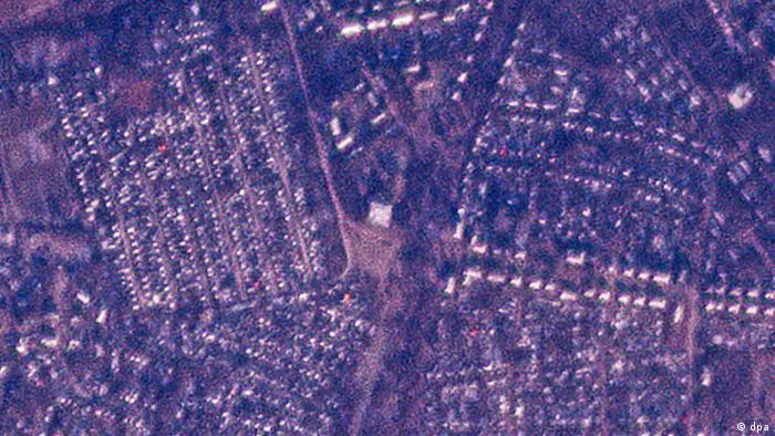 Сателитни снимки на руските казарми край Макеевка, които бяха атакувани от украинците