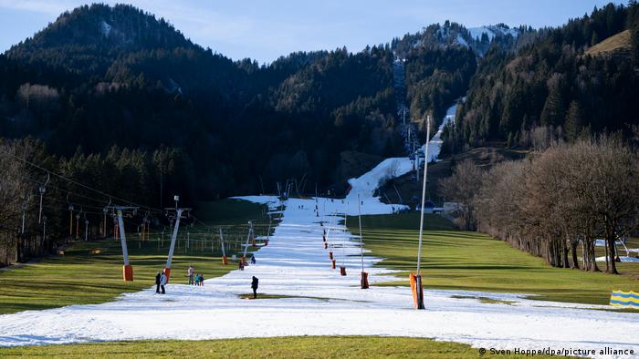 Una pista con nieve artificial en Baviera.