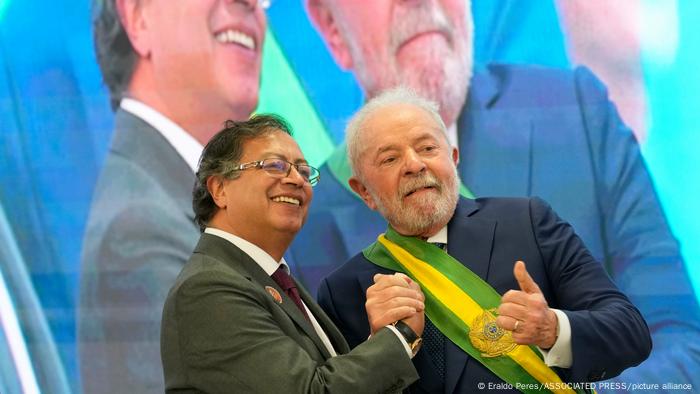 Gustavo Petro, presidente de Colombia, expresó también su apoyo a Lula da Silva.