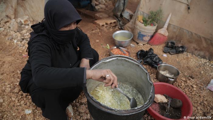 Syrien Idlib | Kafr Nabudah Camp | Asmaa al-Muhammad