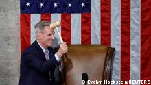 7.1.2023, Washington***U.S. House Republican Leader Kevin McCarthy (R-CA) wields the Speaker's gavel after being elected the next Speaker of the U.S. House of Representatives in a late night 15th round of voting on the fourth day of the 118th Congress at the U.S. Capitol in Washington, U.S., January 7, 2023. REUTERS/Evelyn Hockstein