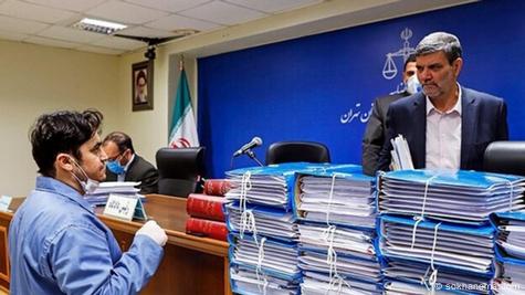 حکم اعدام روح‌الله زم یکی از احکام صادره توسط قاضی صلواتی در دوران قضاوتش بوده است