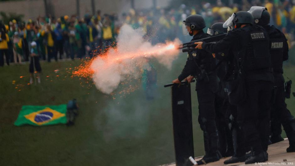 Nasilje u vladinoj četvrti u Braziliji