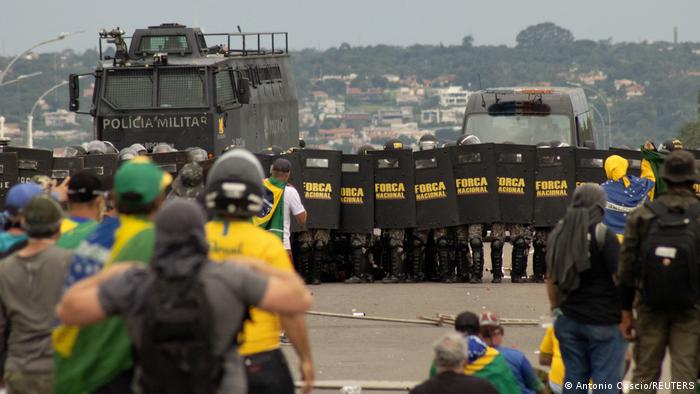 Brasilien Brasilia | Bolsonaro Anhänger protestieren gegen Präsident Lula