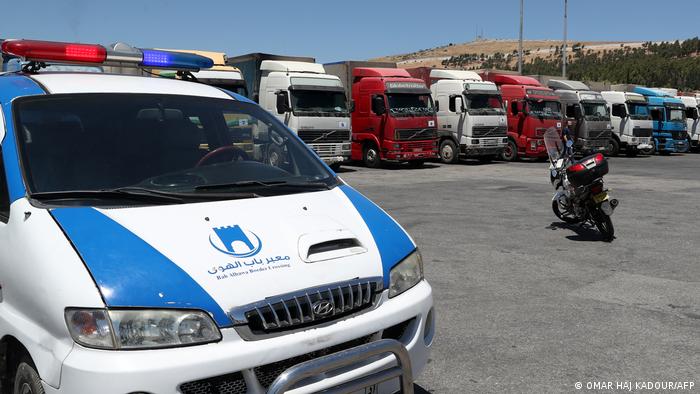 Camiones cargados de las Naciones Unidas.