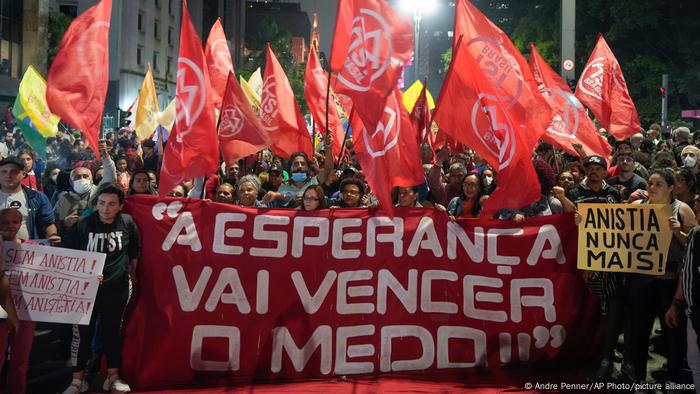 Foto de manifestantes en Sao Paulo