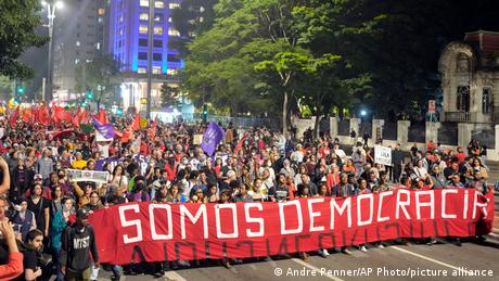Foto de manifestantes en Sao Paulo