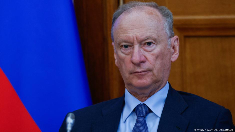 Avrupa ülkelerini Rus ticaret filolarına abluka uygulamak ve "Rus sabrının sınırlarını test etmekle" suçlayan Rusya, "abluka donanmamız tarafından kırılacak ve yok edilecektir" tehdidinde bulundu