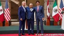 10.01.2023
U.S. President Joe Biden, Mexican President Andres Manuel Lopez Obrador and Canadian Prime Minister Justin Trudeau pose together ahead of a joint statement at the conclusion of the North American Leaders' Summit in Mexico City, Mexico, January 10, 2023. REUTERS/Kevin Lamarque