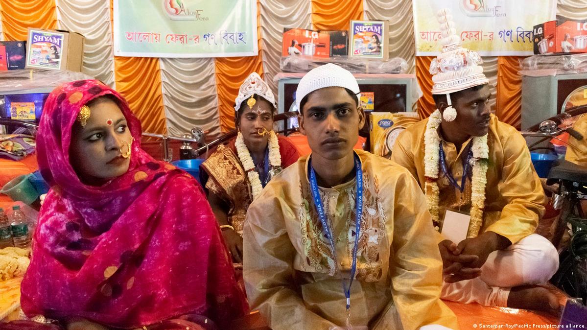 Interfaith Xxx - India's big, fat wedding turns green â€“ DW â€“ 03/12/2023