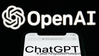 Logos de OpenAI y ChatGPT