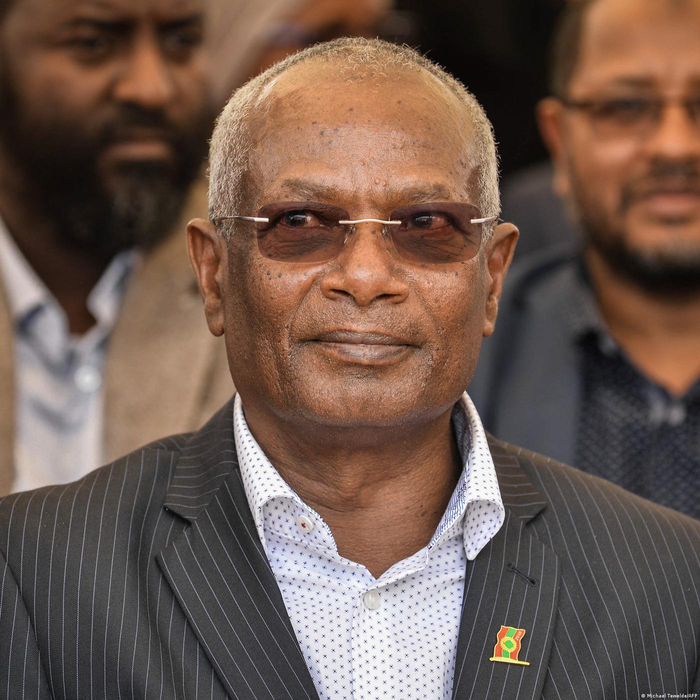 «ለኦሮሚያ ዘላቂ ሰላም የሽግግር መንግስት ምስረታ የመፍትሔ ሃሳብ እና አንድምታው» episode artwork