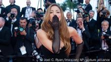 25/05/2022 Shakira poses for portrait photographs for Elvis at the 75th international film festival, Cannes, southern France, Wednesday, May 25, 2022. (Photo by Joel C Ryan/Invision/AP)
