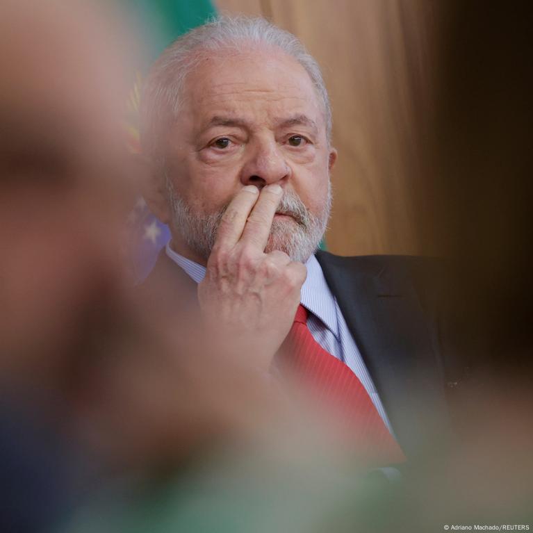 Lula demite comandante do Exército – DW – 21/01/2023