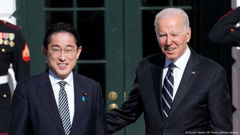 Biden, Kishida Tout Stronger Military Role For Japan – DW – 01/13/2023