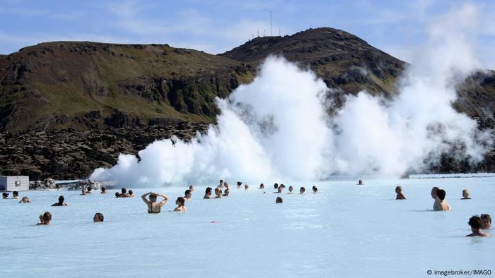 Laguna blu në Islandë, në Reykjanes, lagunë me buim gjeotermal 