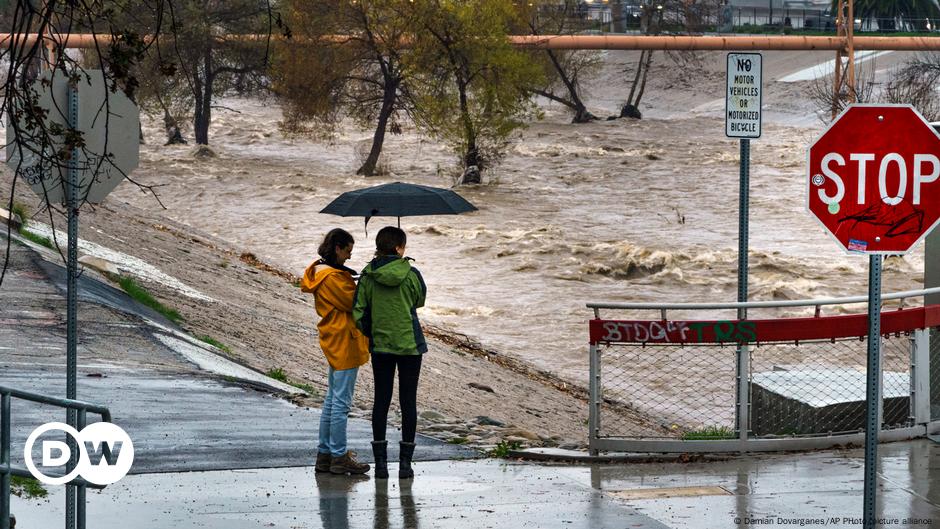 California Braces For Another Storm Biden Declares Disaster Dw 01152023 9819