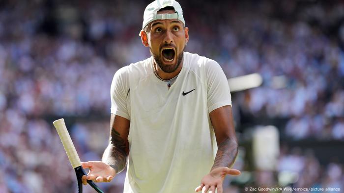 Eklat beim Turnier in Wimbledon 2022: Nick Kyrgios legt sich mit einem Fan während seines Matches an