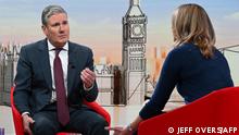 15.01.2023**A handout picture released by the BBC, taken and received on January 15, 2023 shows Britain's leader of the opposition Labour Party Keir Starmer (L) appearing on the BBC's 'Sunday Morning' political television show with journalist Laura Kuenssberg, in London. (Photo by JEFF OVERS / BBC / AFP) / RESTRICTED TO EDITORIAL USE - MANDATORY CREDIT AFP PHOTO / JEFF OVERS-BBC - NO MARKETING NO ADVERTISING CAMPAIGNS - DISTRIBUTED AS A SERVICE TO CLIENTS TO REPORT ON THE BBC PROGRAMME OR EVENT SPECIFIED IN THE CAPTION - NO ARCHIVE - NO USE AFTER **FEBRUARY 5, 2023** /