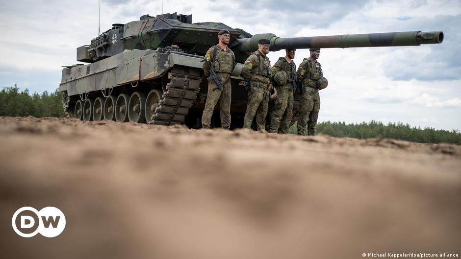I politici tedeschi criticano il ritardo nell’invio di carri armati in Ucraina – DW – 21/01/2023