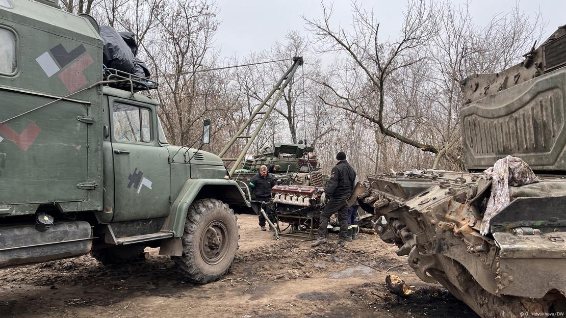 Swapping out the engine of a Russian T-72 tank