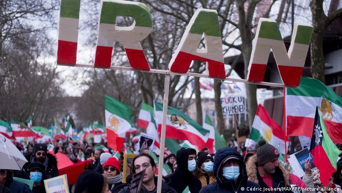Frankreich Straßburg | Protest gegen die iranische Regierung