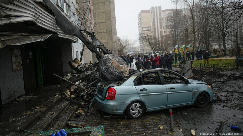 Ukraine updates: Interior minister dies in helicopter crash – DW – 01/18/2023