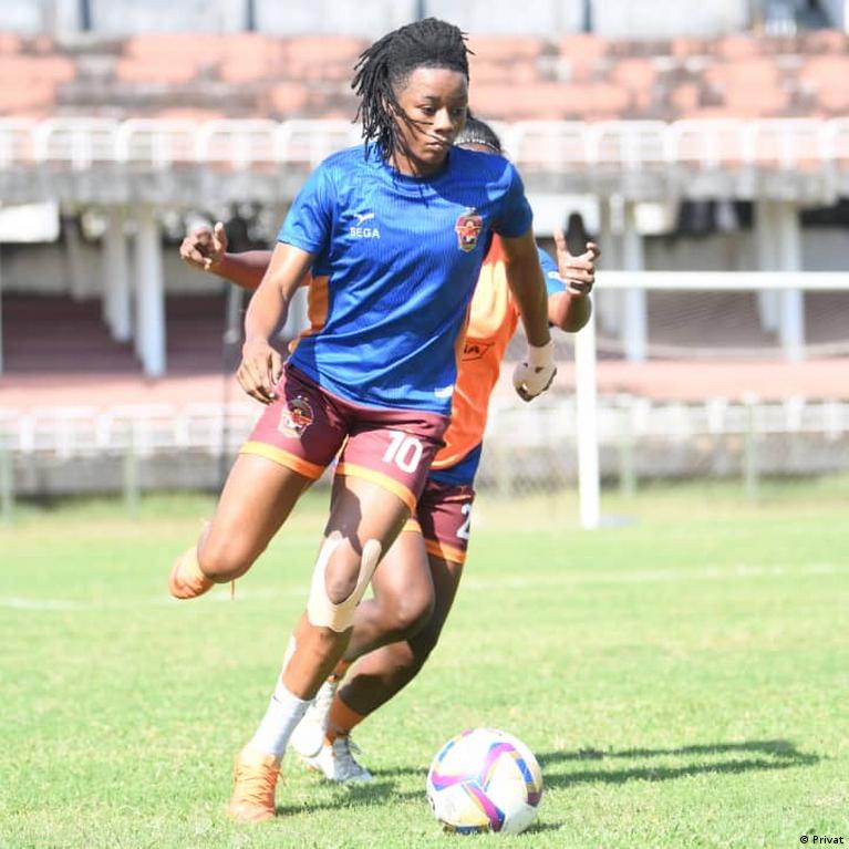 Sex sells? An ongoing battle in Ghanaian women's football – DW – 01/19/2023