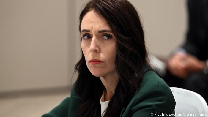 Министър-председателката на Нова Зеландия Джасинда Ардърн изненадващо подаде оставка. Вече