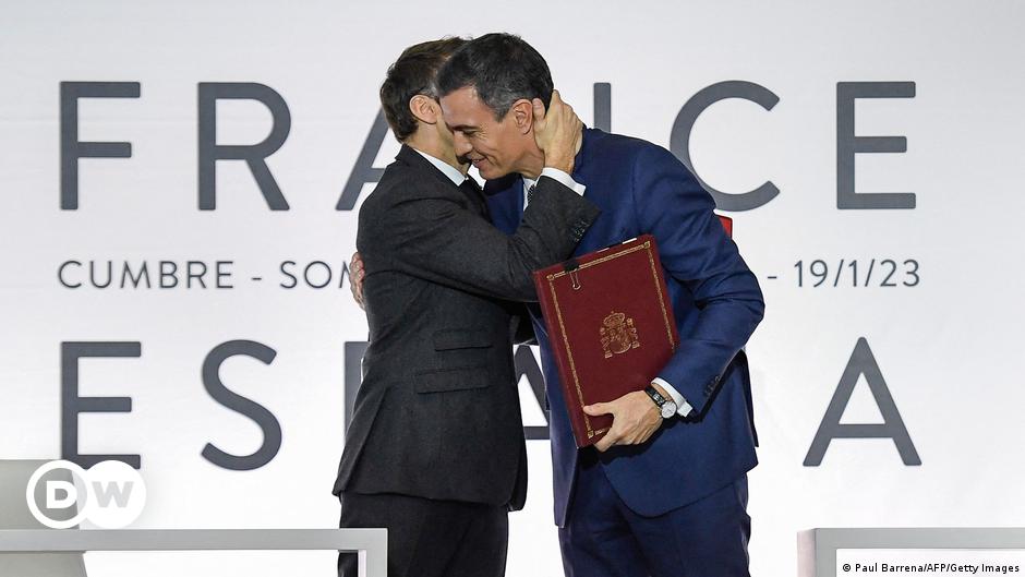 Frankreich zelebriert Freundschaft mit Spanien