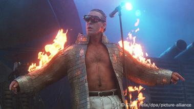 Vocalista De Rammstein Enfrenta Acusaciones De Abuso Sexual Dw