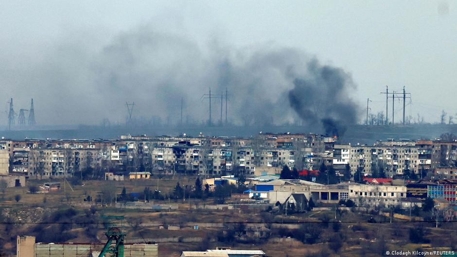 Zelenskyy open to demilitarized zone in Ukraine's east – DW – 12