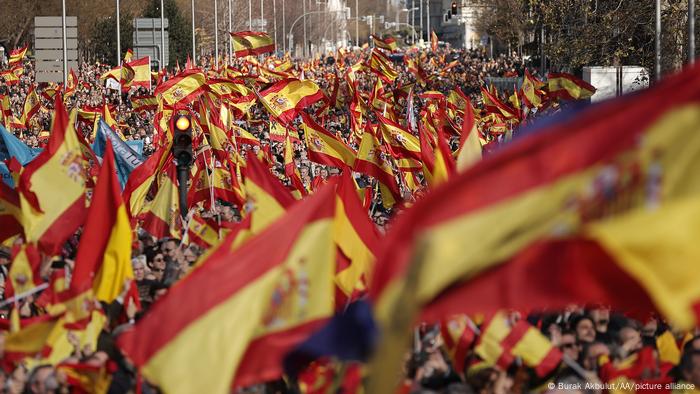 Según los organizadores, unas 500.000 personas se reunieron en la plaza de Cibeles (21.01.2023)