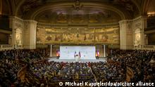22.01.2023 | Bundeskanzler Olaf Scholz (SPD), spricht bei der Festveranstaltung zum 60. Jubiläums des Élysée-Vertrags in der Sorbonne. Dieser wurde am 22. Januar 1963 von Konrad Adenauer und Charles de Gaulle unterzeichnet. Dieses Abkommen besiegelte die deutsch-französische Freundschaft und Zusammenarbeit beider Länder. +++ dpa-Bildfunk +++