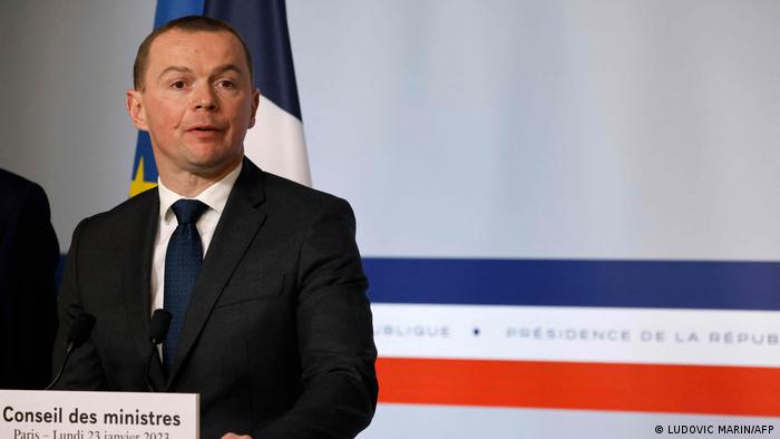 Paris PK Arbeitsminister Olivier Dussopt zur Rentenreform